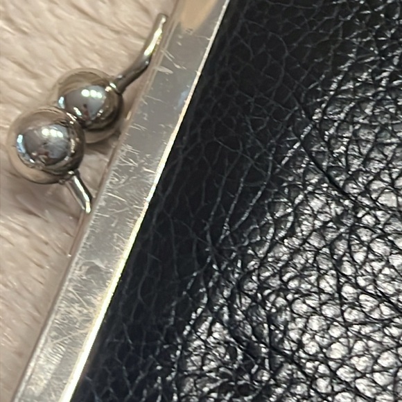 SABER 1960’s Kiss lock Leather Purse - Picture 15 of 17